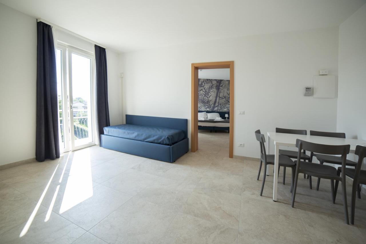 Residence Molino - Holiday Apartments Манерба-дель-Гарда Экстерьер фото
